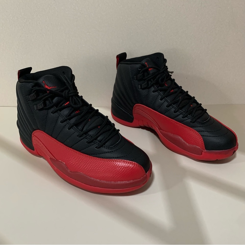 Black and Red High-Top Jordan Air Jordan 12 Retro Flu Game 2003 Man’s size 8